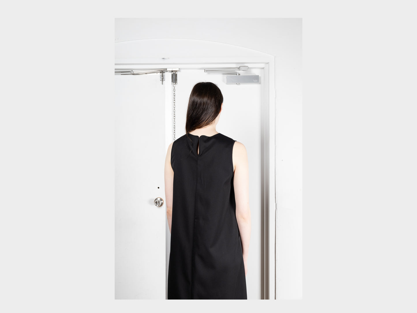 W-R17A5 "V Dress" Black Wool Gabardine
