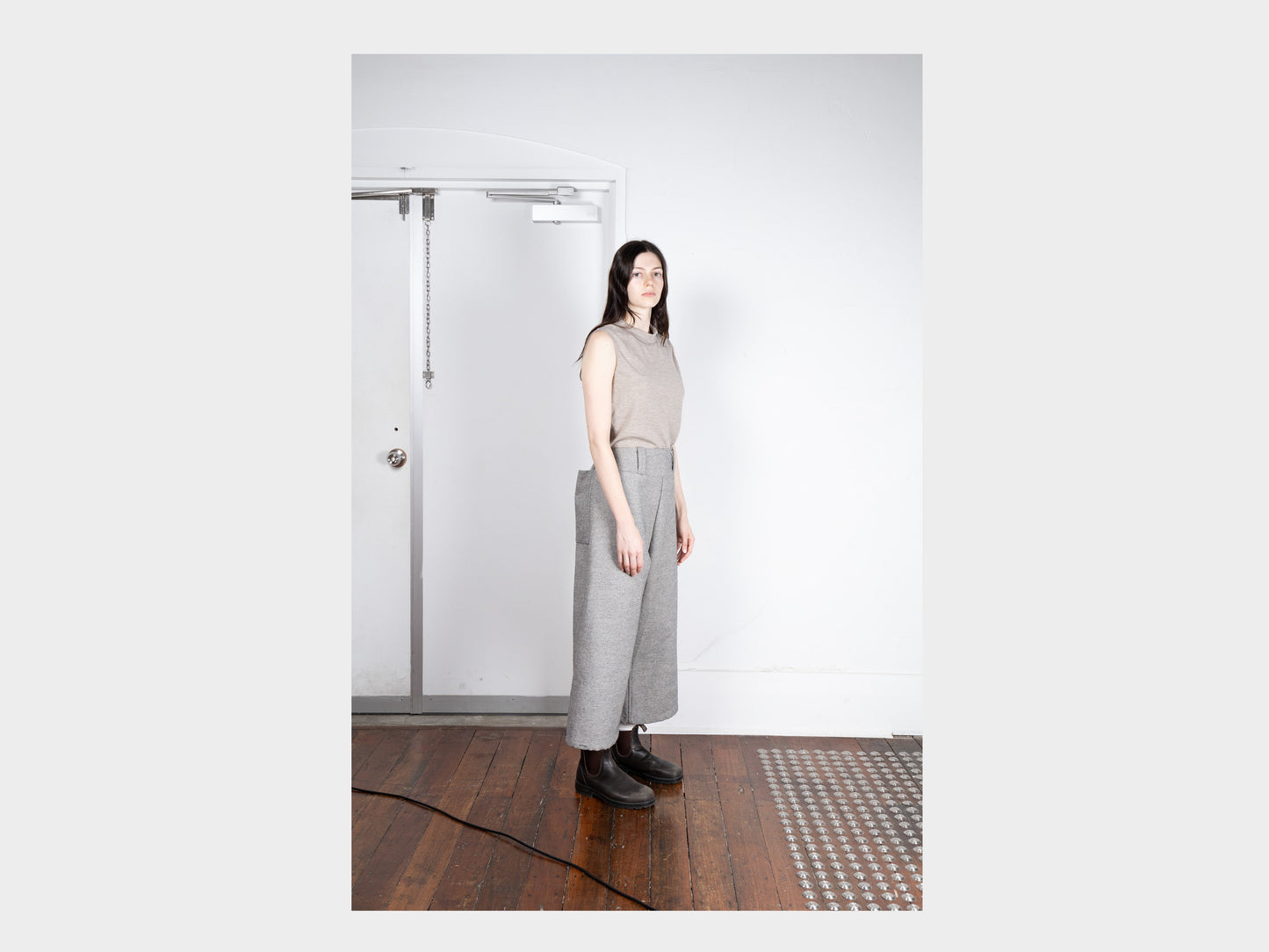 W-R19P3 "Bucket Pants" Stone Twill