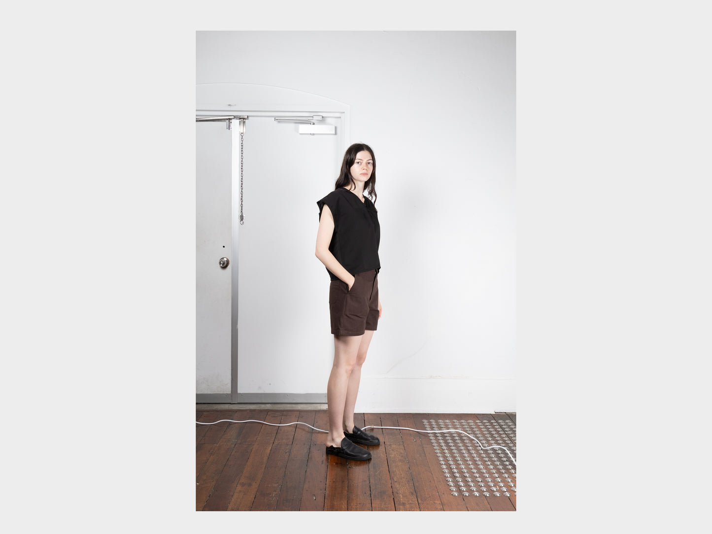 W-R18P5 "High-Wide Shorts" Loam Wax