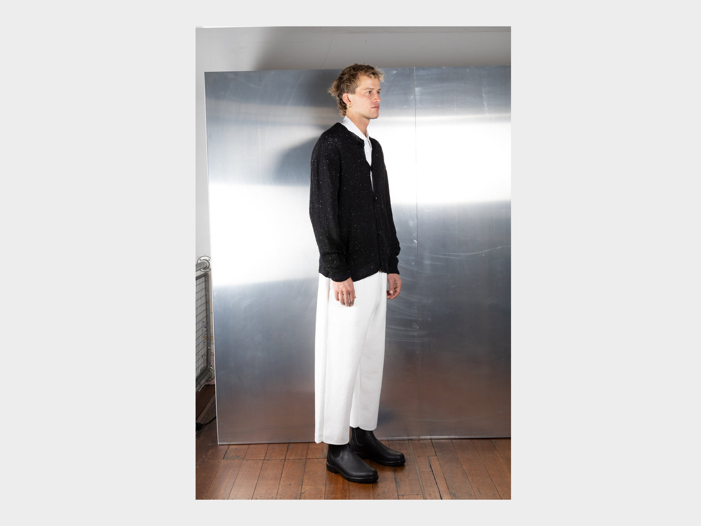 R15Z3 Black Knit