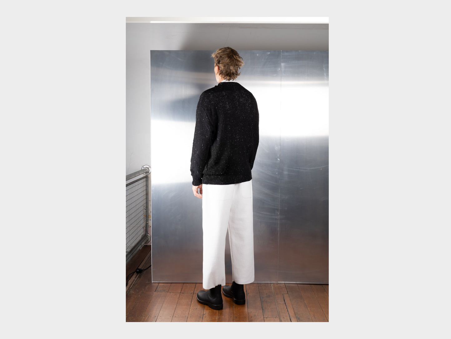 R15Z3 Black Knit