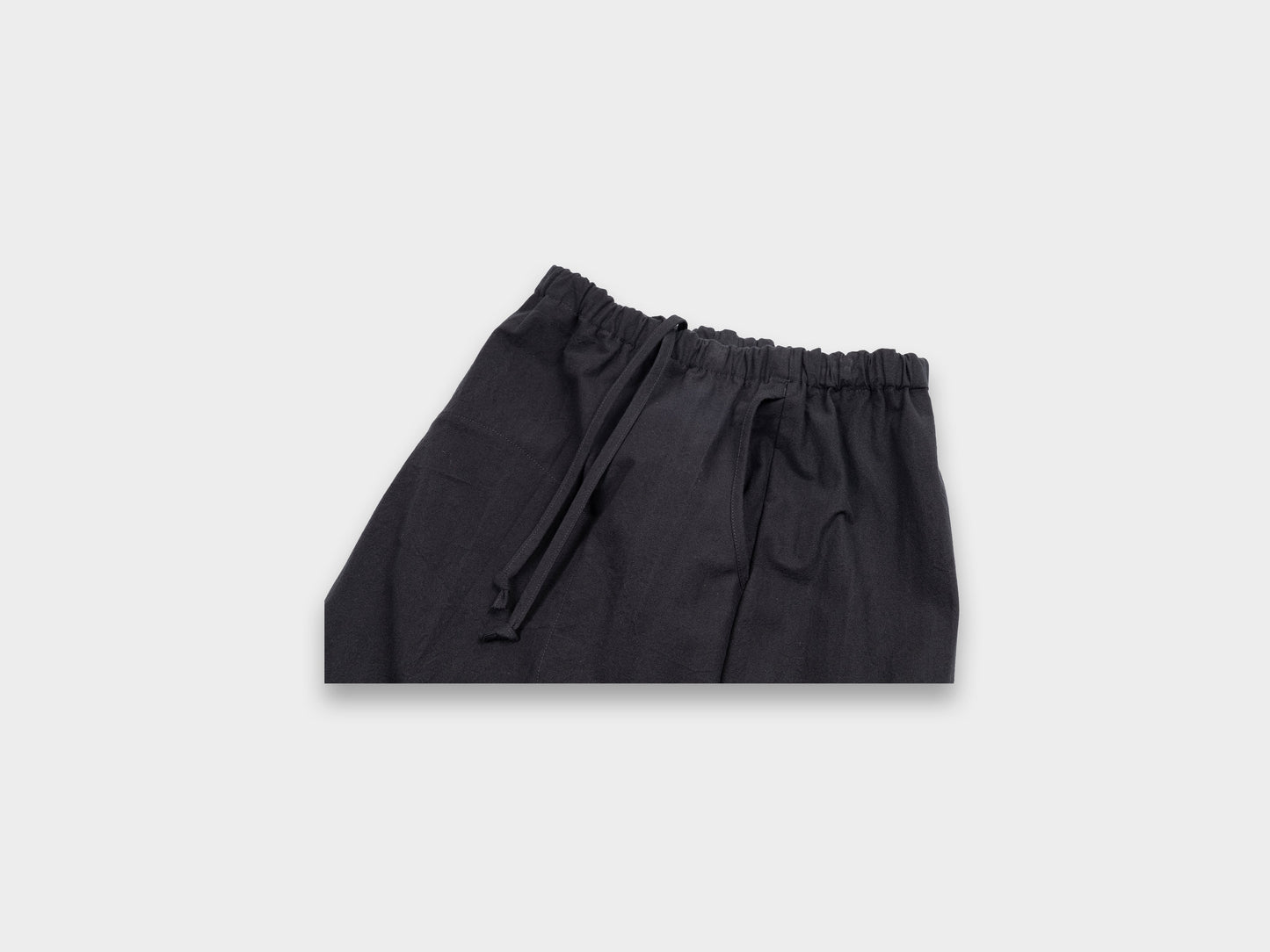 W-R16P8 "Straight Skirt" Black Wash
