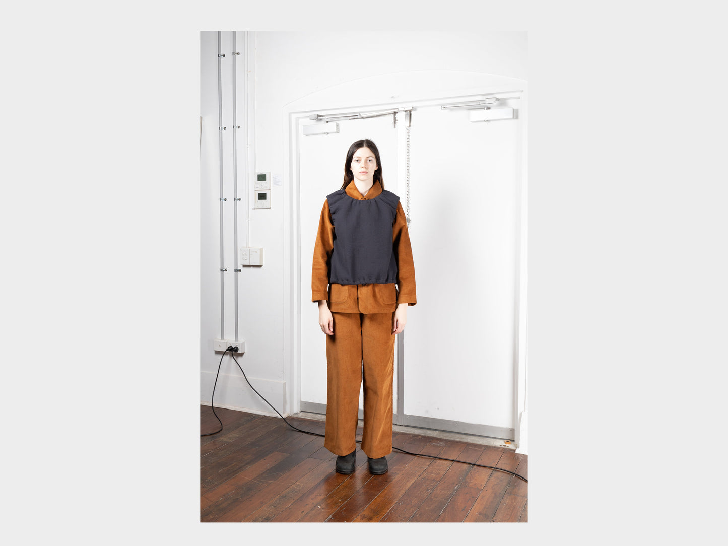 W-R16S7 "Gum Vest" Midnight Nubi
