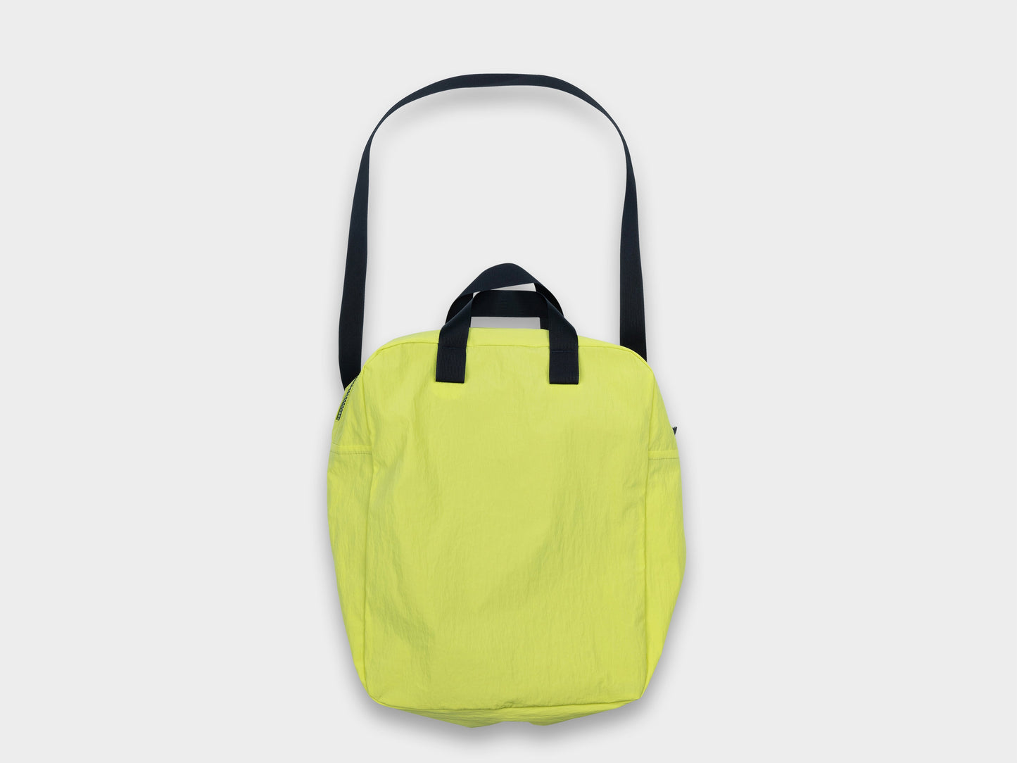 R18B0 "Zip Tote" Tanika Nylon