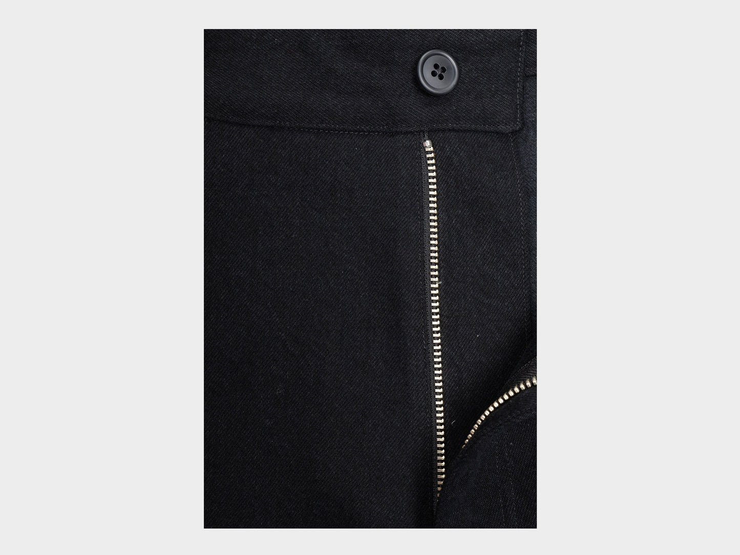 R19J6 "Jebok Pants" All Black Denim