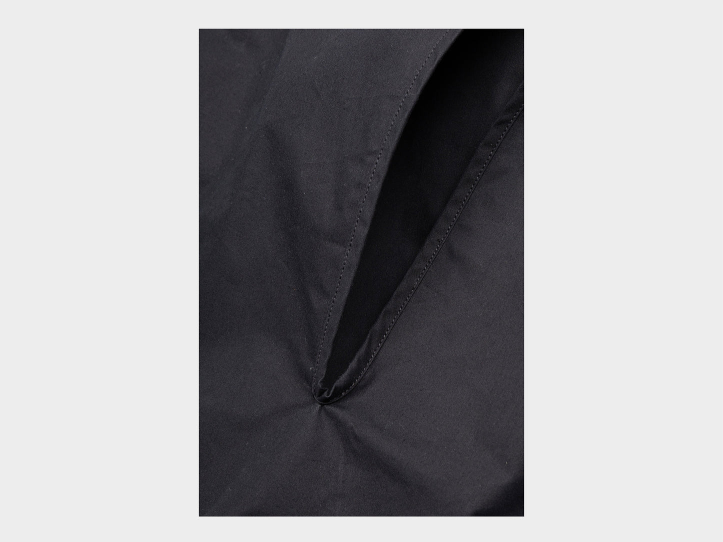 R19Y1 "Gill Coat" Black Master Shield