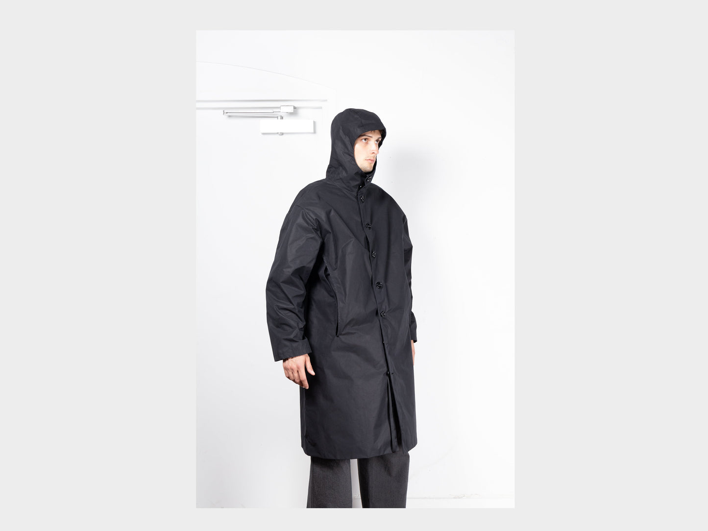 R19Y1 "Gill Coat" Black Master Shield