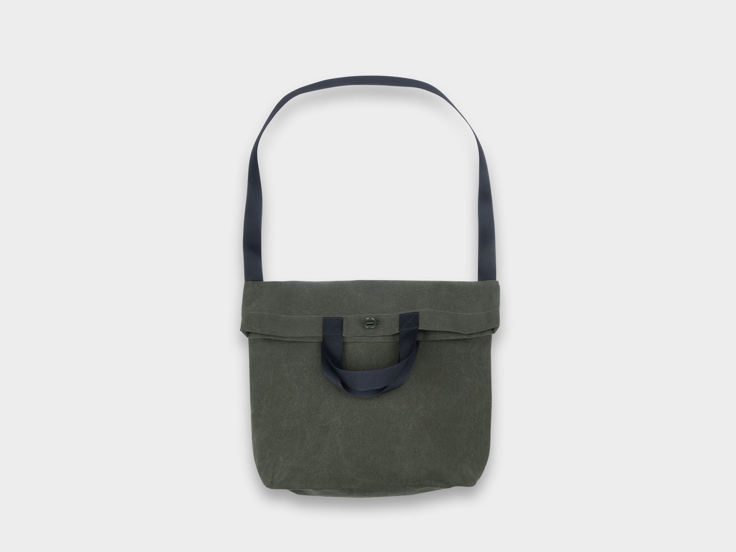 R20B1 "Multi Handle Tote" Woodland Wax