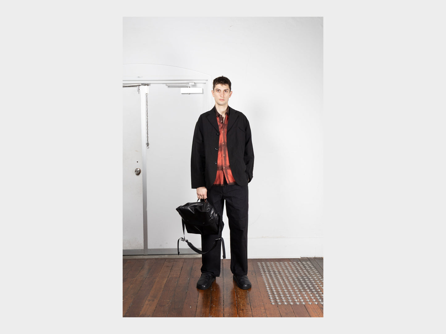 R20G4 "Mini Messenger" Black Hide