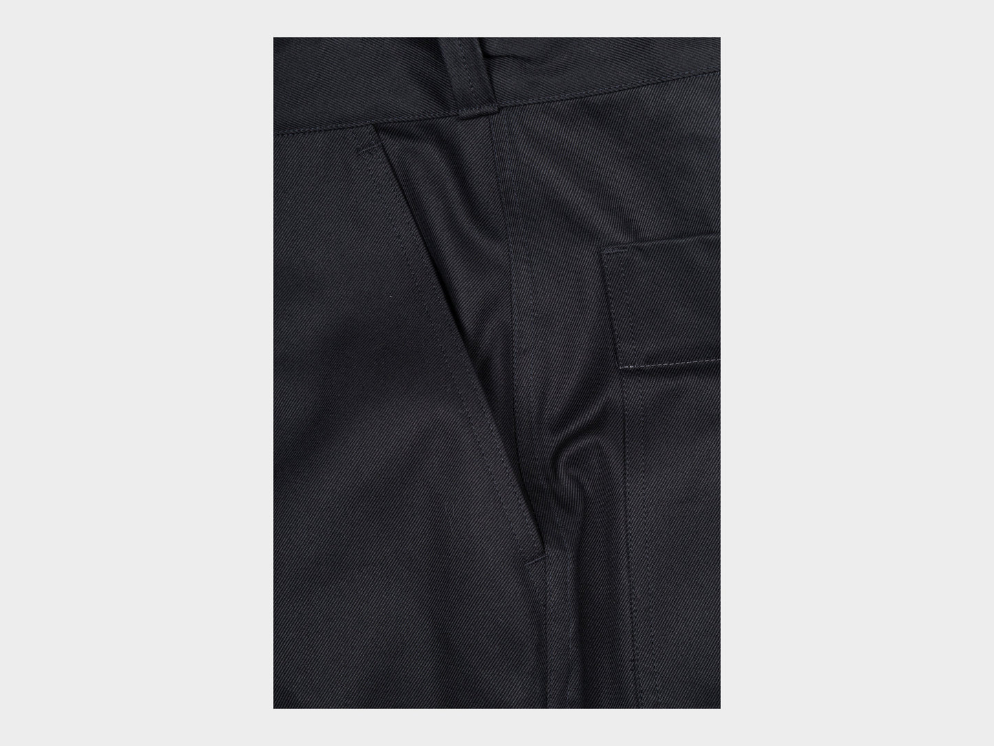 R0J4 "Jebok Chino" Black Work