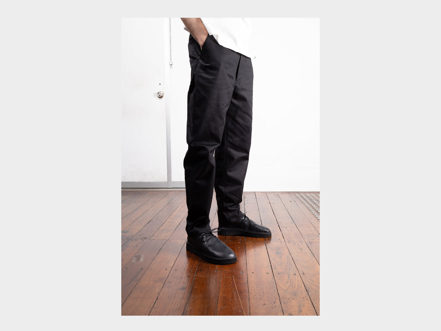 R0V2 "Aurora High" Black Horween