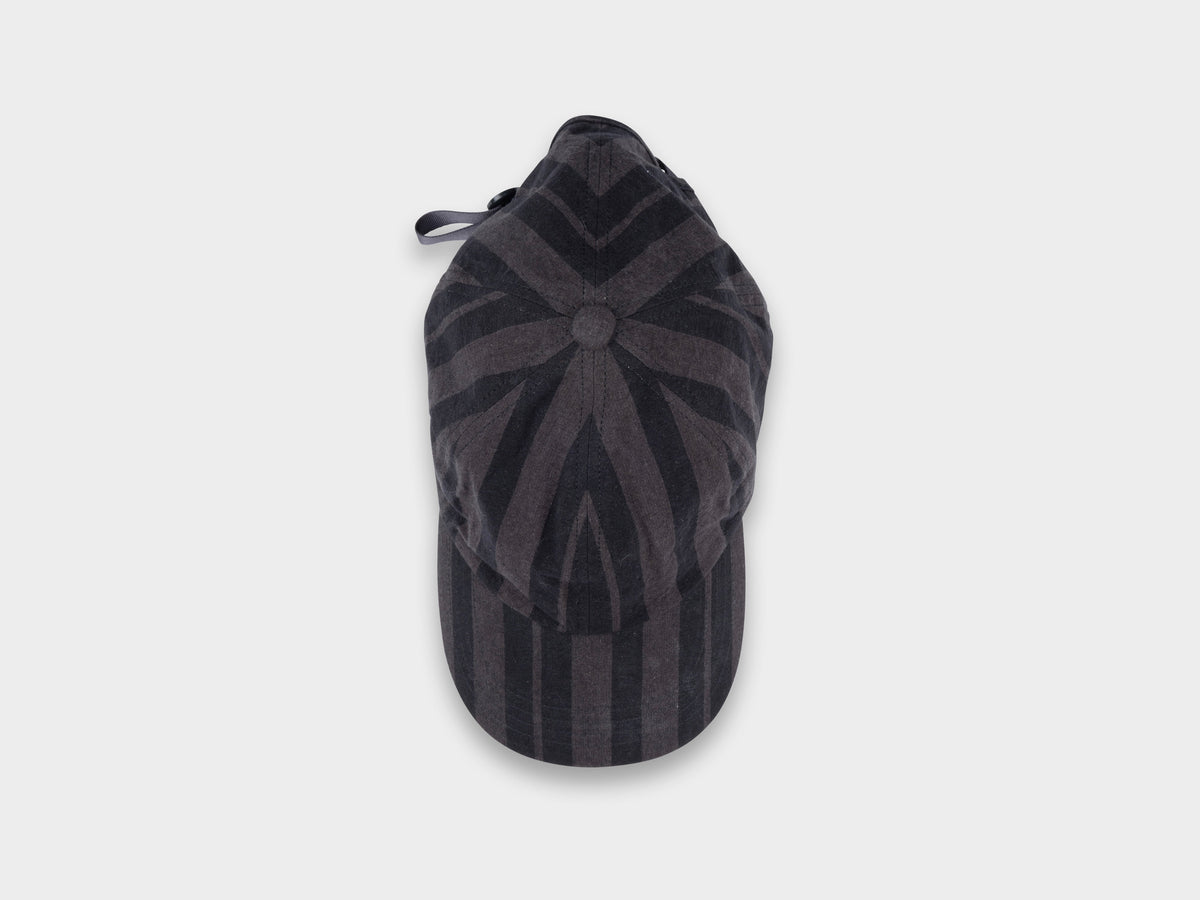 R21C3 "Deep Cap" Grey Theatre Wax