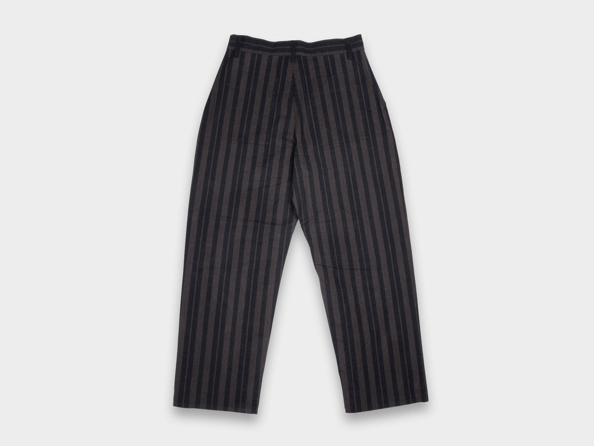 R21P4 "Wide Pants" Grey Theatre Wax