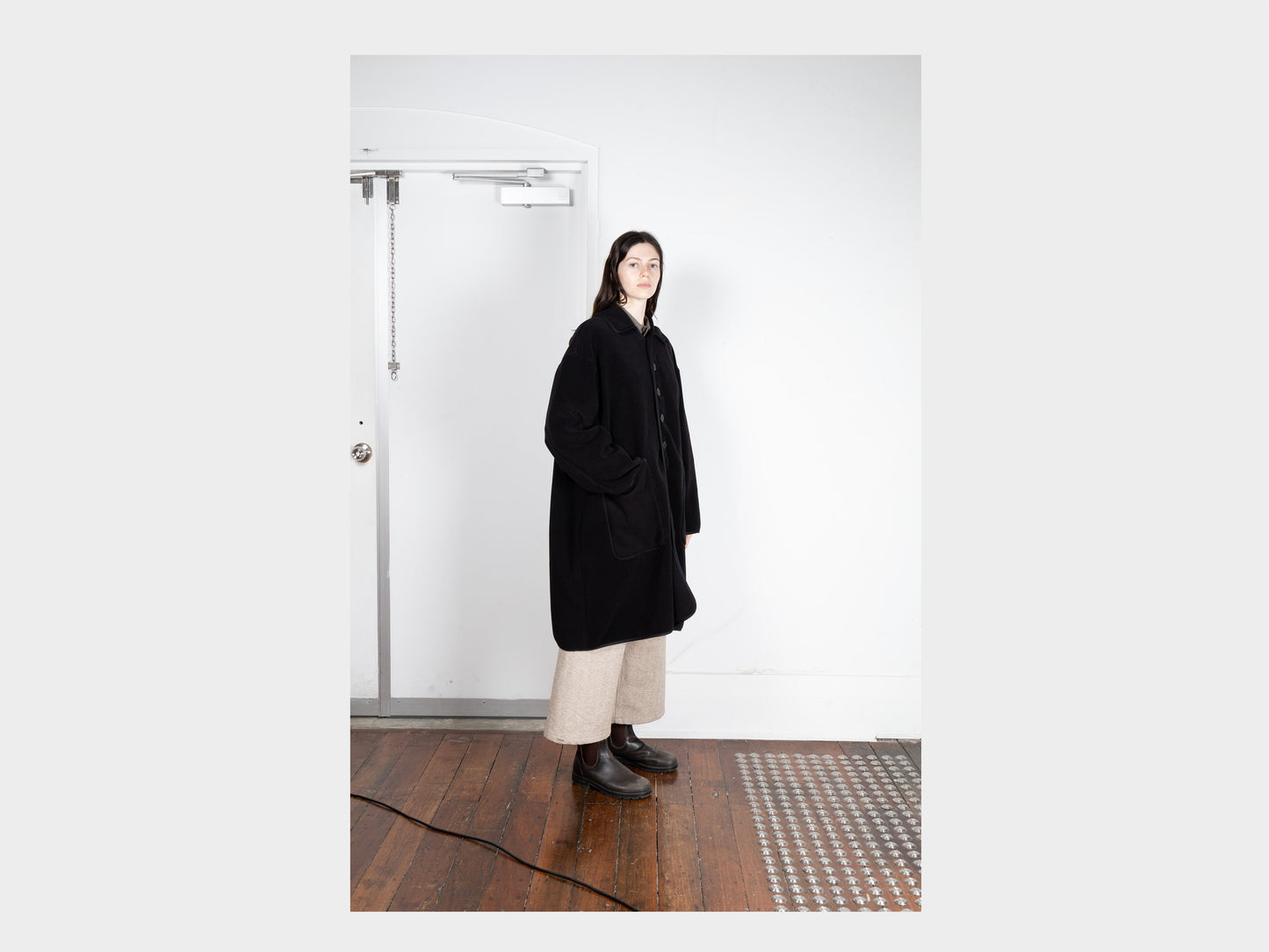 W-R19F1 "Balmacaan Coat" Black 300
