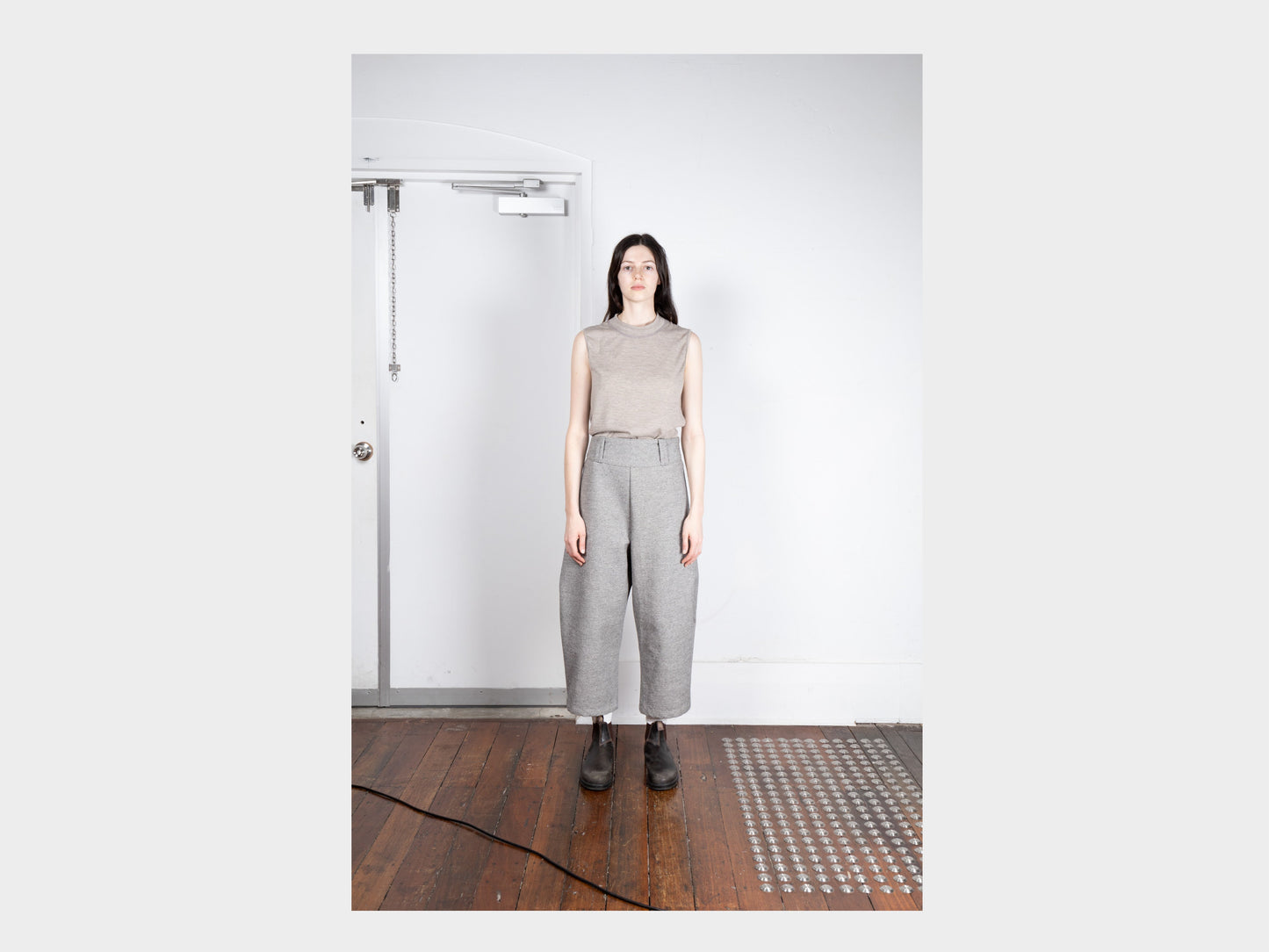 W-R19P3 "Bucket Pants" Stone Twill