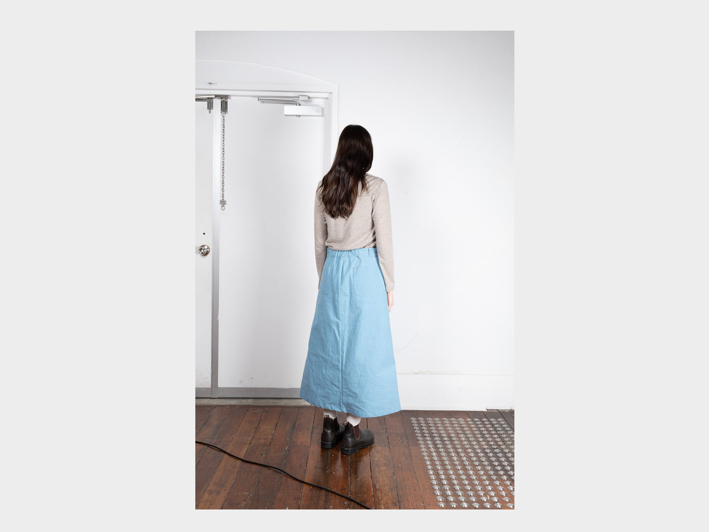 W-R19P7 "High-Wide Skirt" Mineral Wax