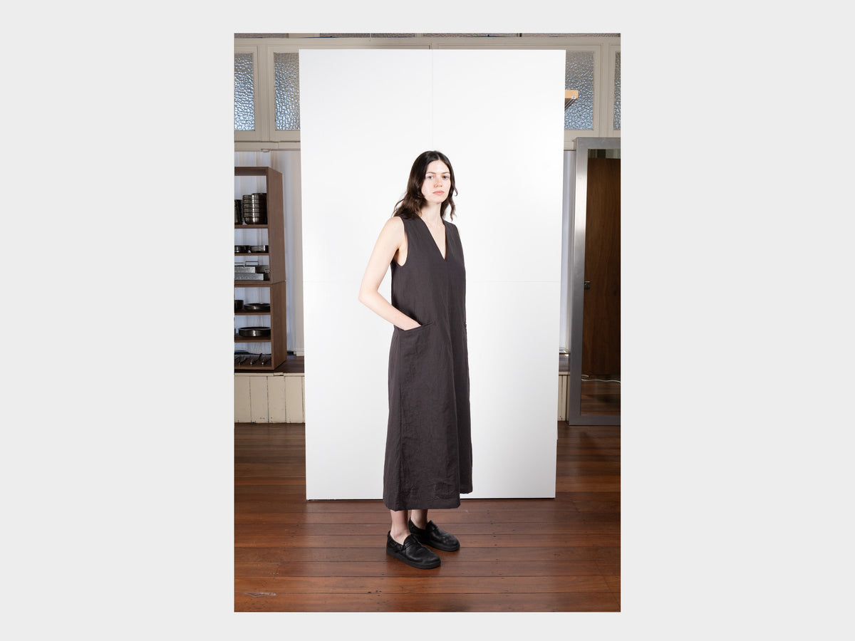 W-SPA5 "V Dress" Earth Linen